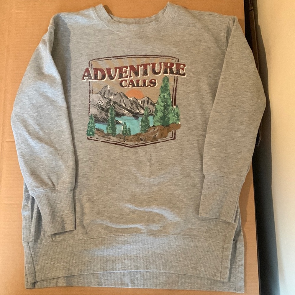Oversized crew sweatshirt new without tags size- xs